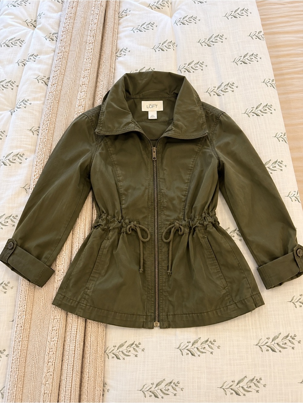 LOFT Ann Taylor Olive Green Utility Jacket XS Cinched Waist Lightweight
